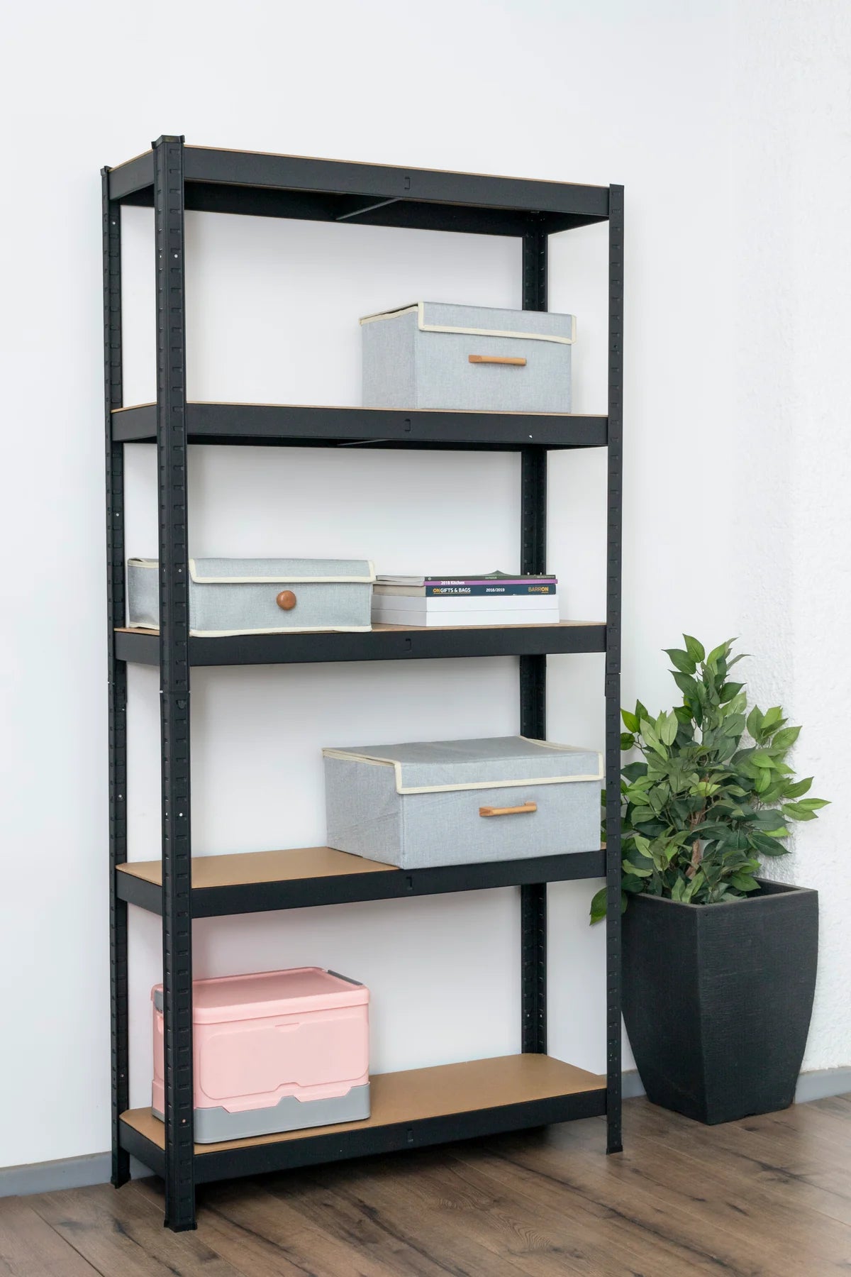 Fine Living The 5 layer matte black shelf
