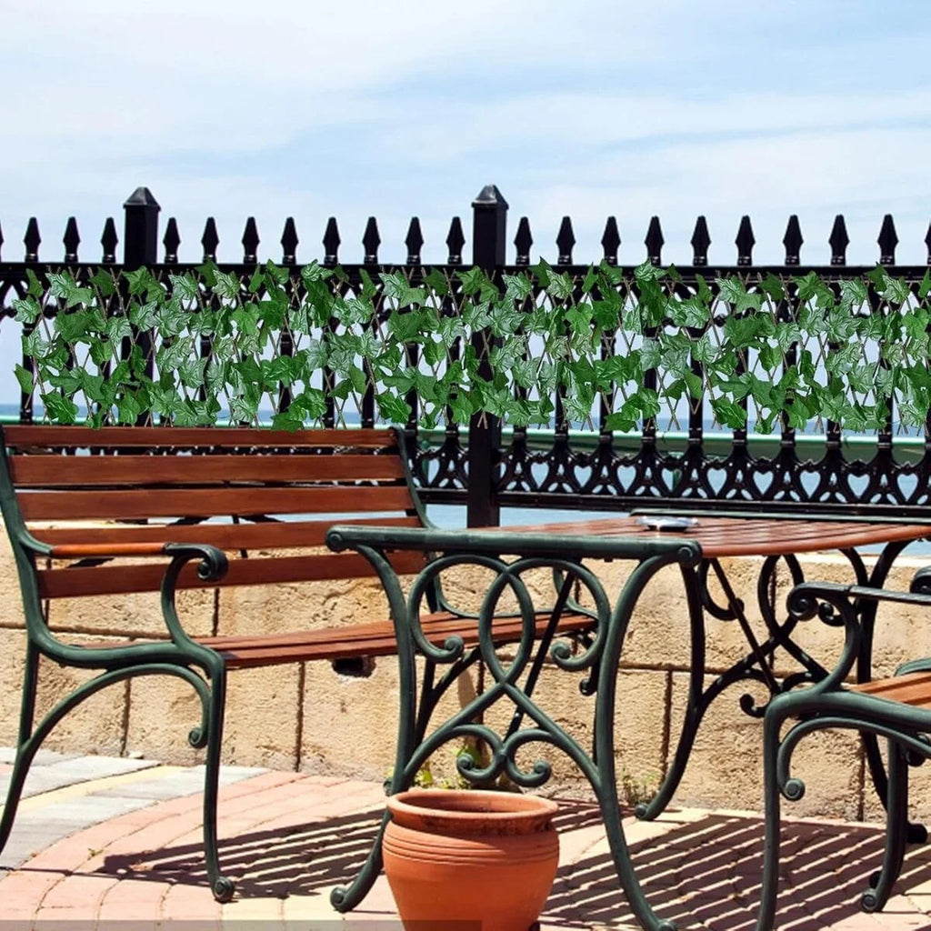 Patio Expandable Trellis - 1.2M